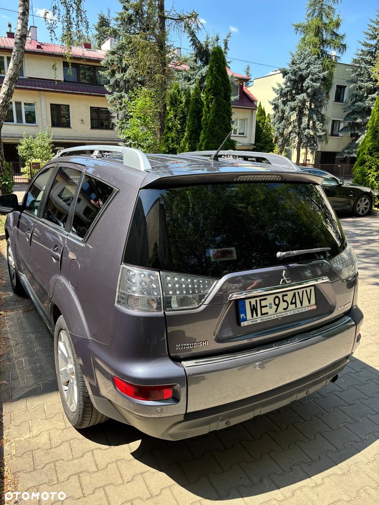 Mitsubishi Outlander 2.0 DID Intense + - 5