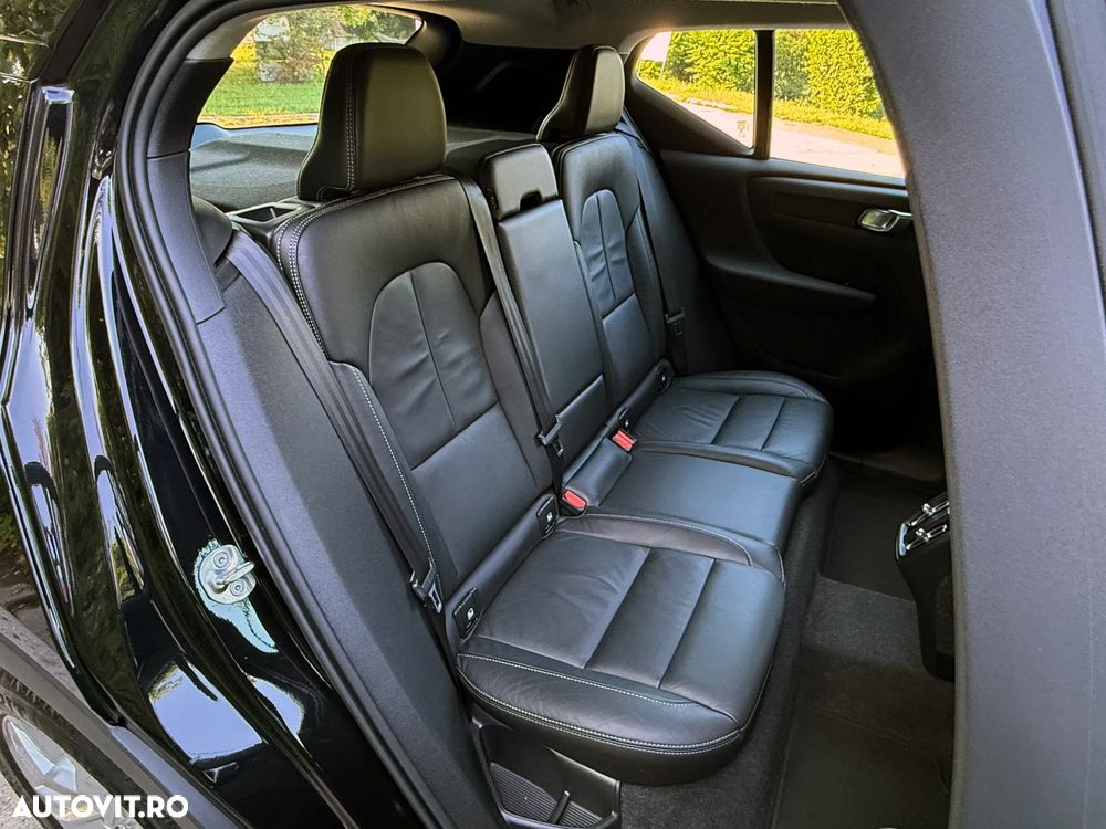 Volvo XC 40 T2 AT8 Momentum - 4