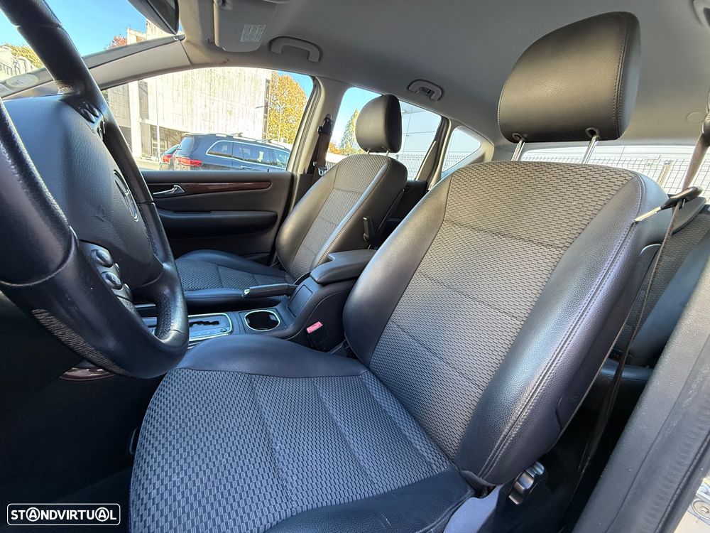 Mercedes-Benz A 180 CDi Elegance Automatic - 13