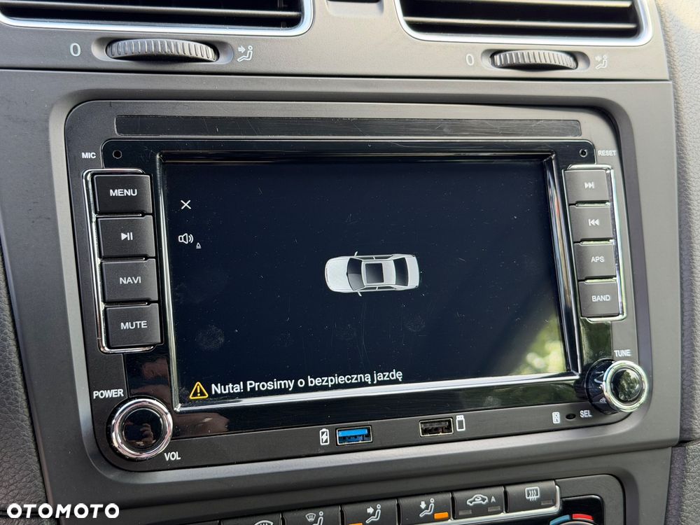 Volkswagen Golf 1.6 TDI DPF Highline - 30