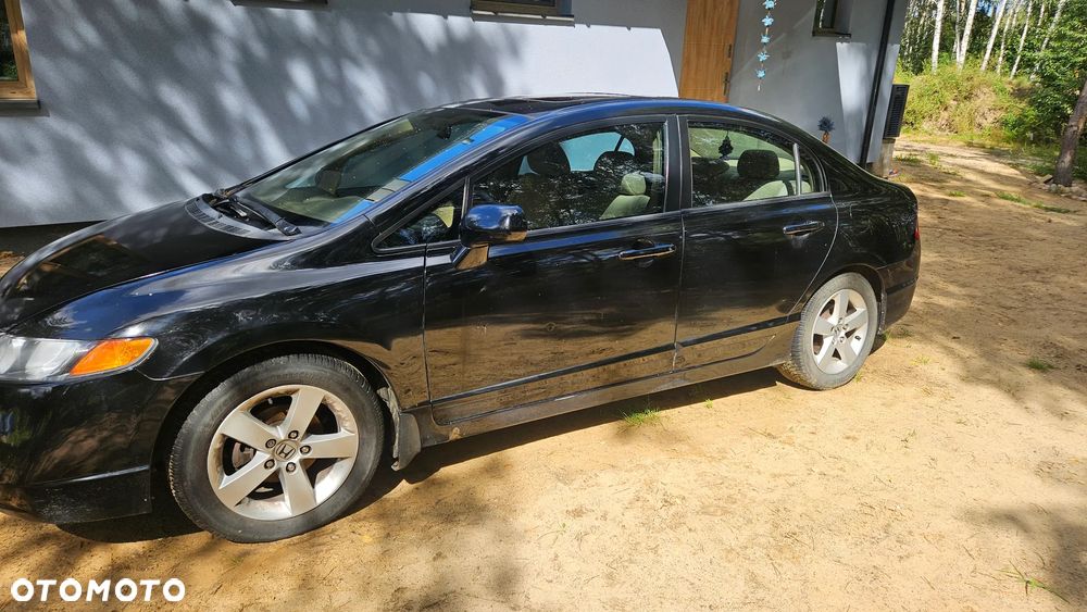 Honda Civic 1.8 Executive - 12