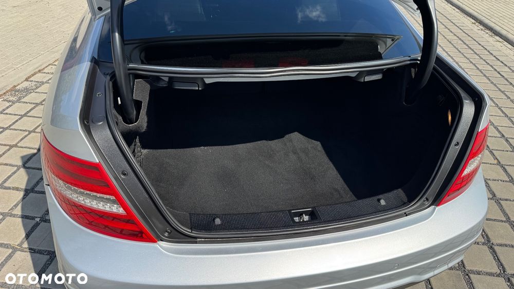 Mercedes-Benz Klasa C 250 (BlueEFFICIENCY) 7G-TRONIC - 12