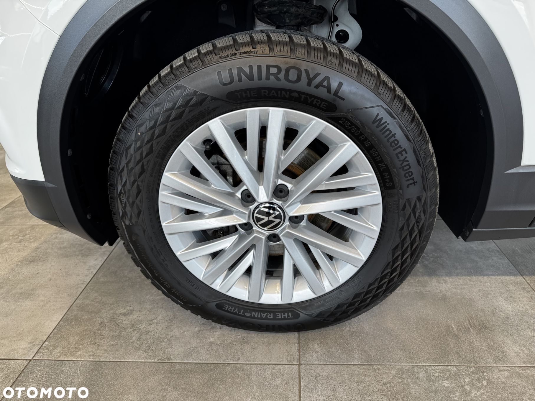 Volkswagen T-Roc - 12