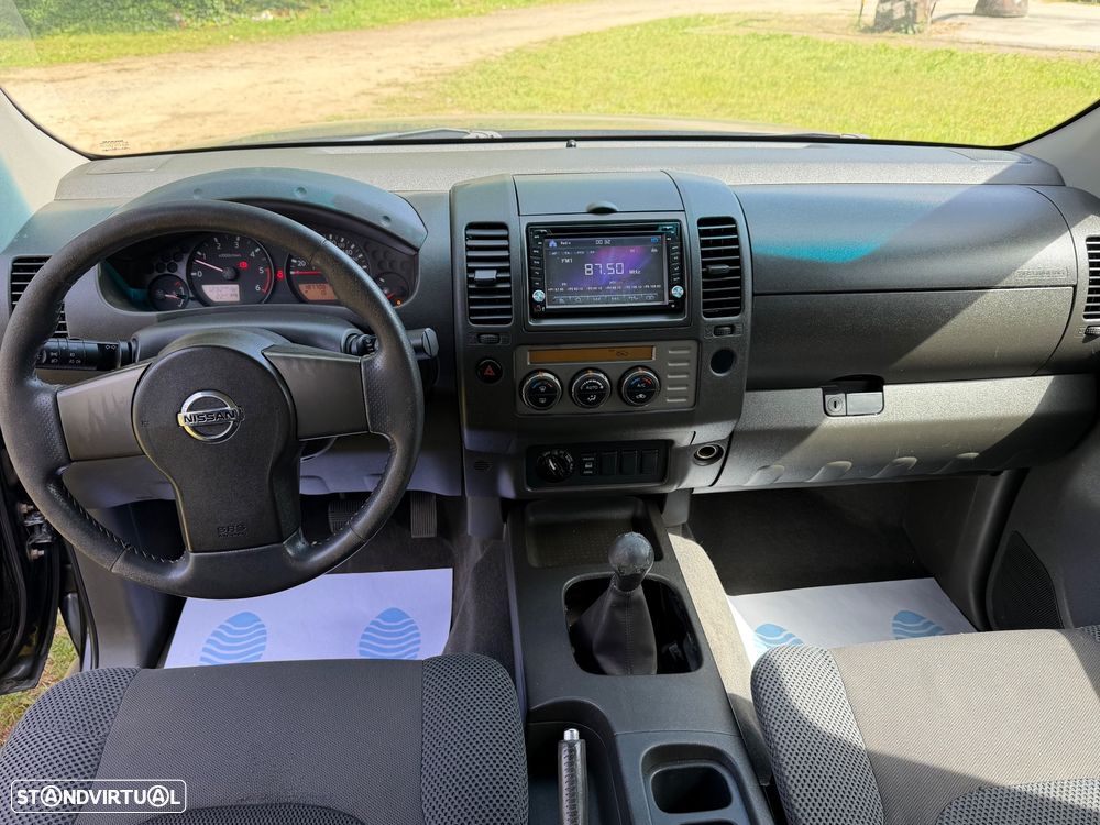 Nissan Navara 2.5 dCi CD XE Comfort - 28