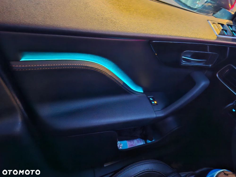 Jaguar F-Pace 2.0 i4D AWD Prestige - 35