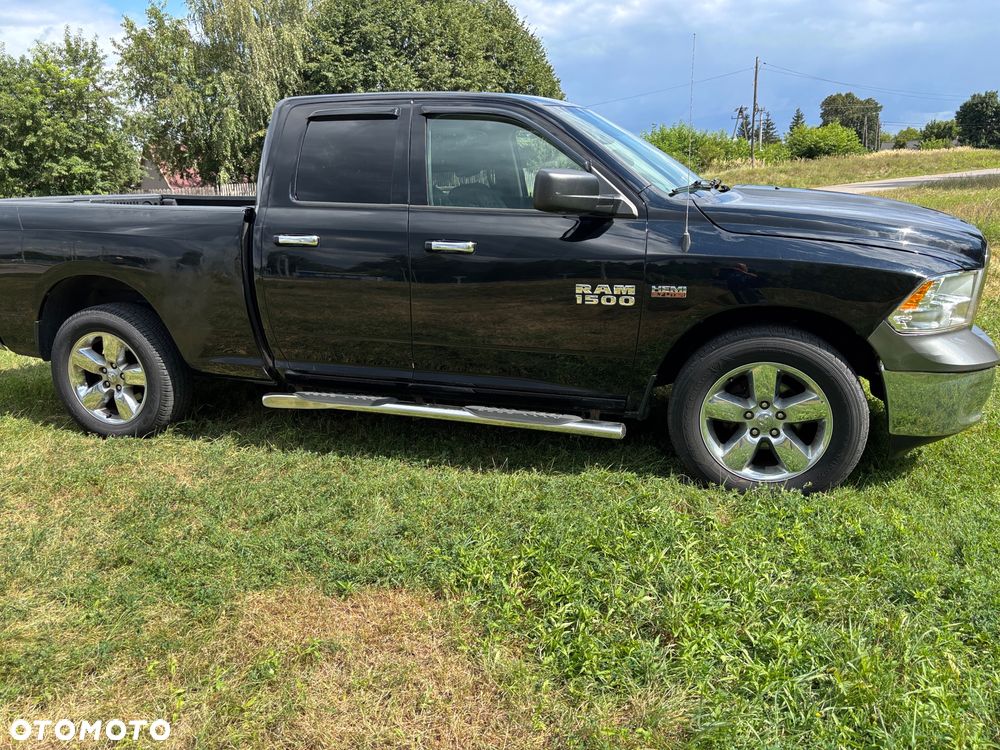 Dodge RAM 1500 5.7 4x4 - 18
