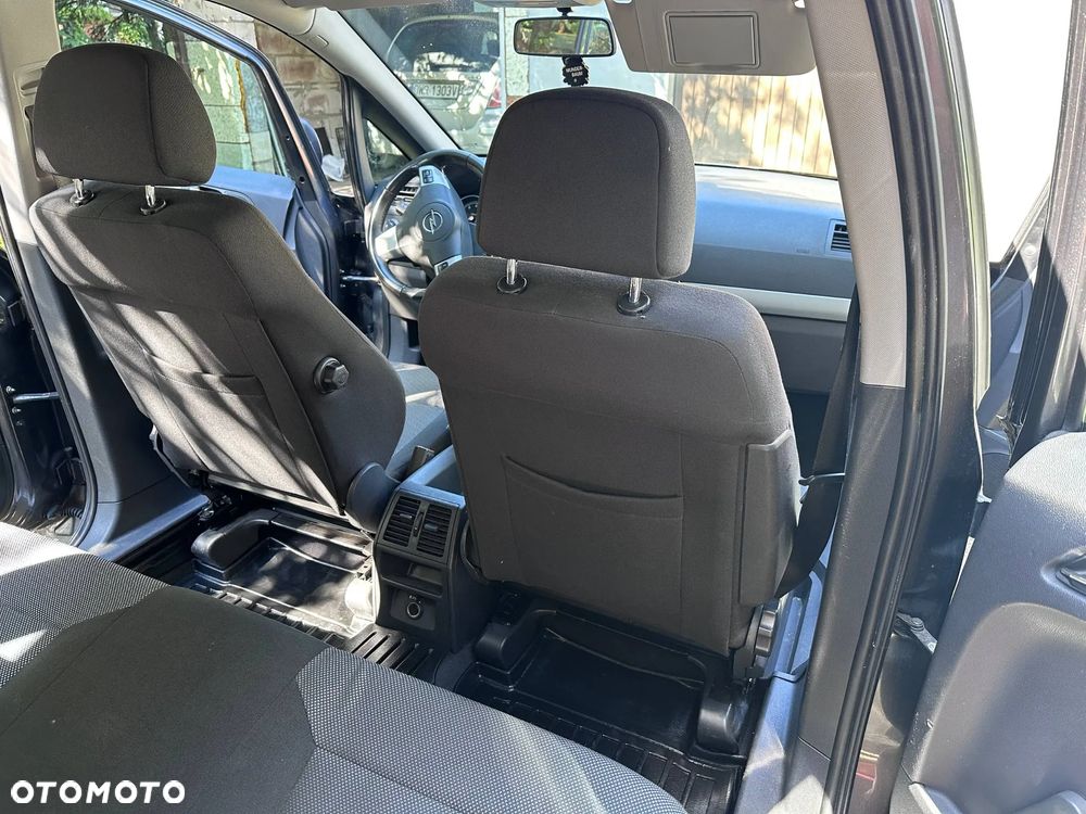 Opel Zafira 1.6 111 - 13