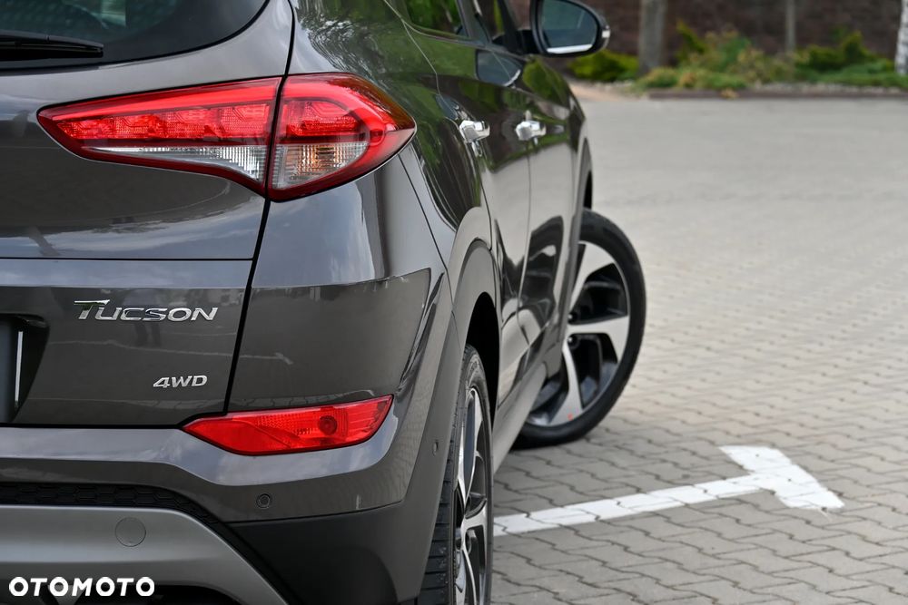 Hyundai Tucson 2.0 CRDI Premium 4WD - 22