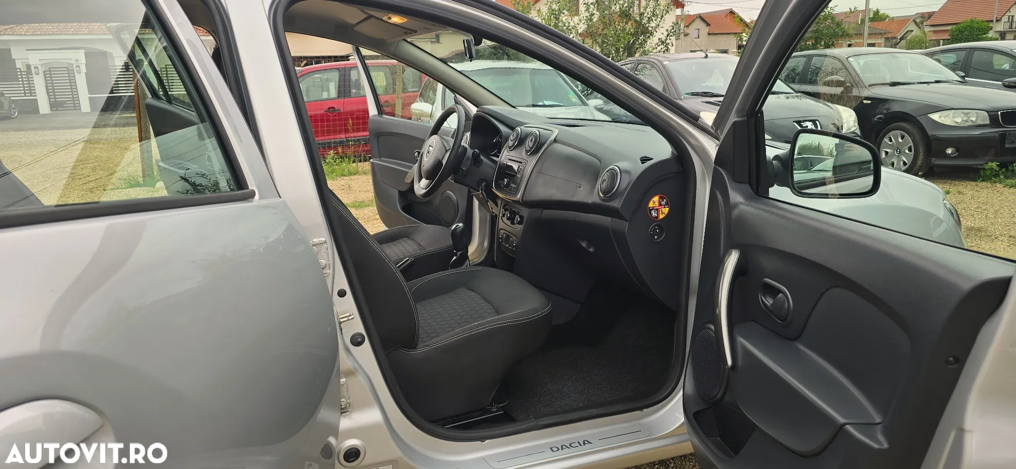 Dacia Sandero 1.2 75CP Laureate - 13