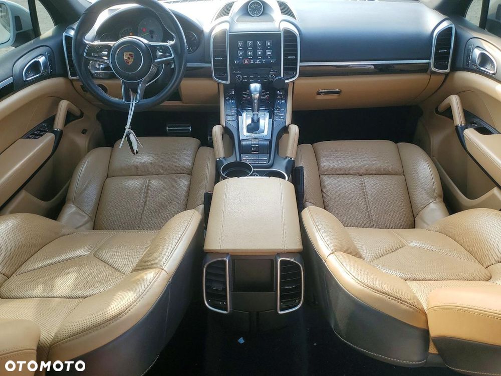 Porsche Cayenne S E-Hybrid Platinum Edition - 9