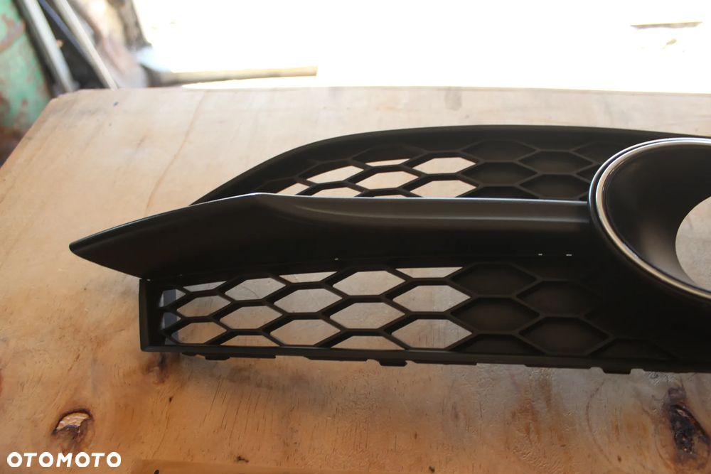 KRATKA ZDERZAKA PRAWA AUDI A7 C7 S LINE 4G8807682E 2013 - 5