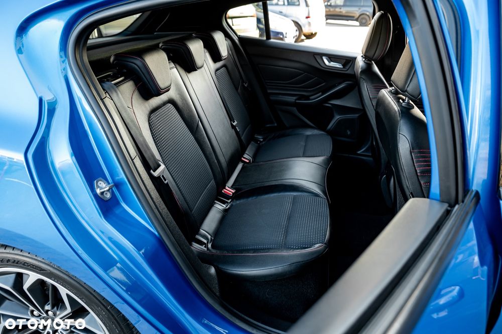 Ford Focus 1.0 EcoBoost Start-Stopp-System ST-LINE - 19