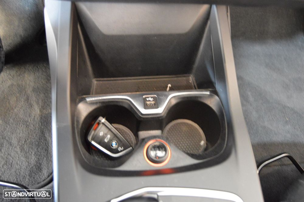 BMW 116 d Aut. Advantage - 42