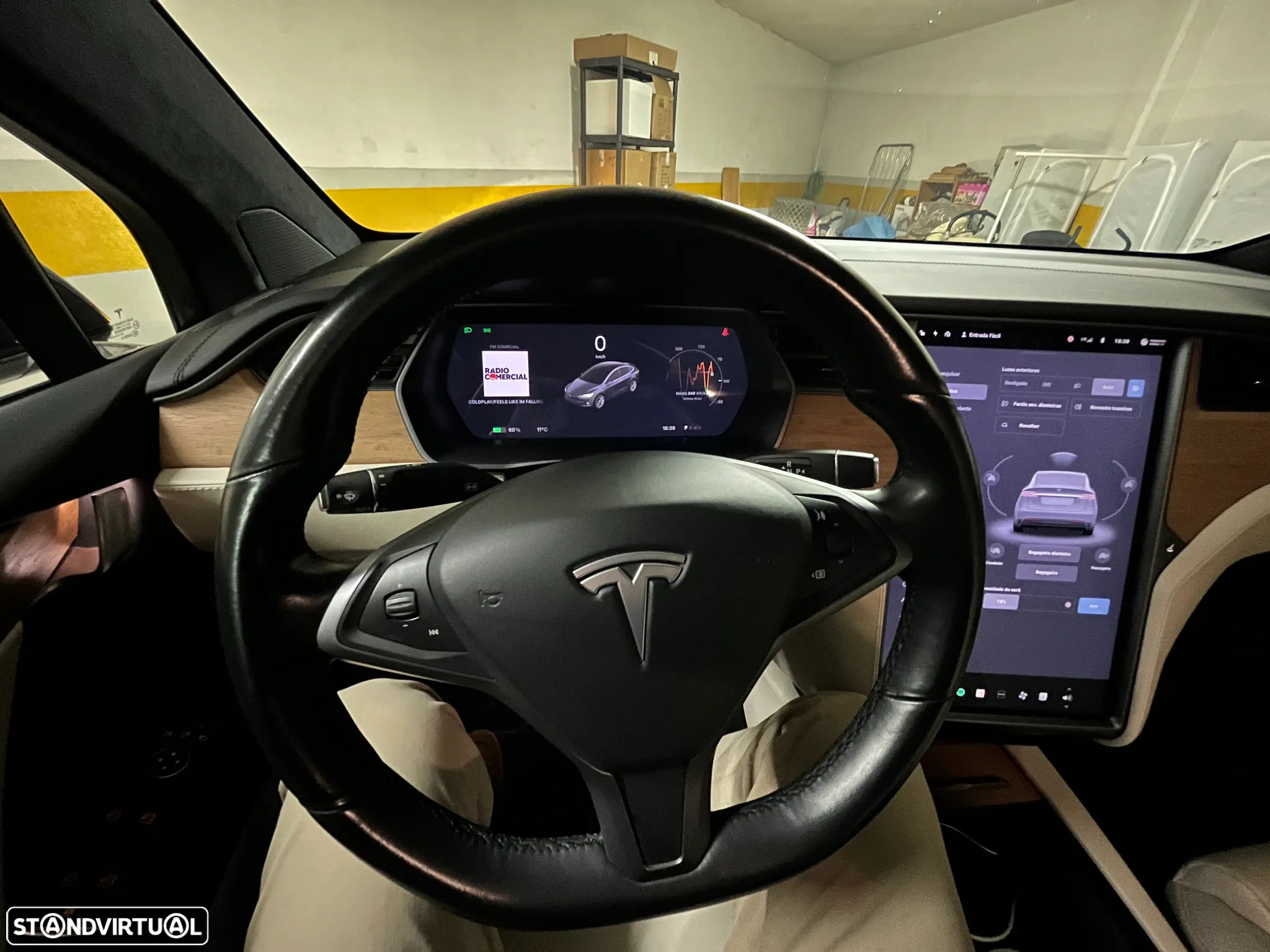 Tesla Model X Long Range - 21