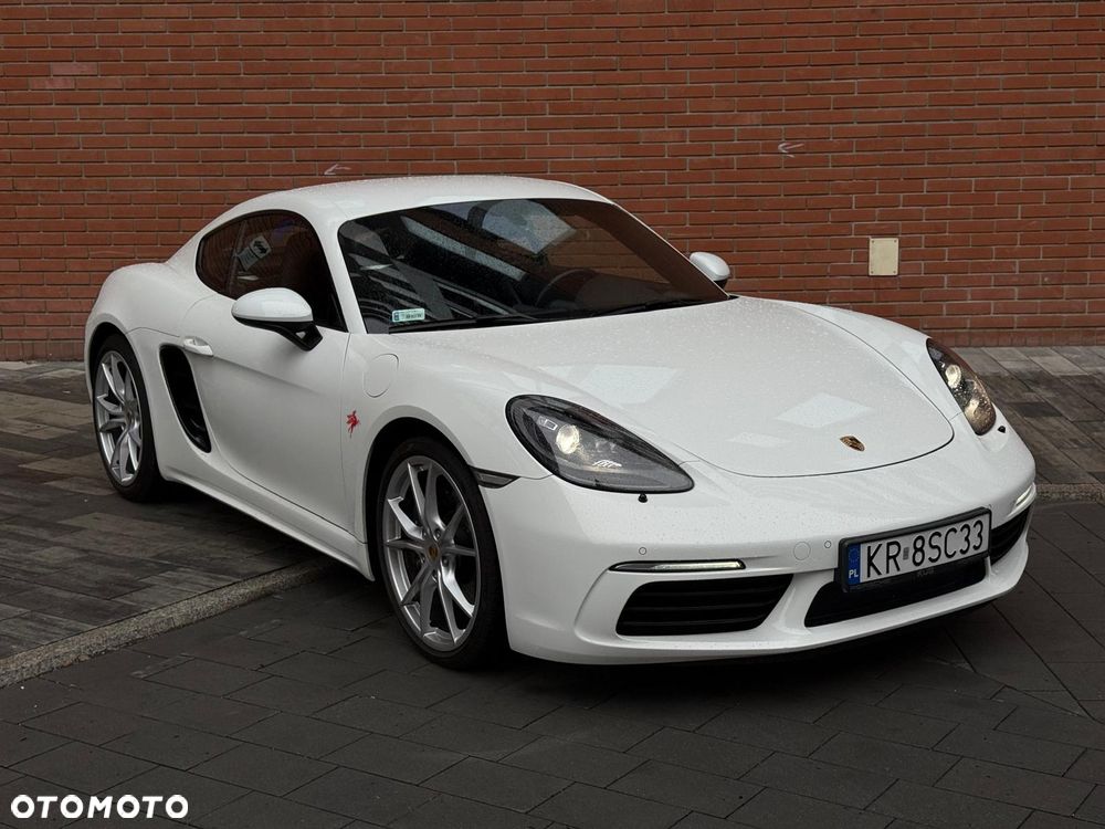 Porsche 718 Cayman - 8
