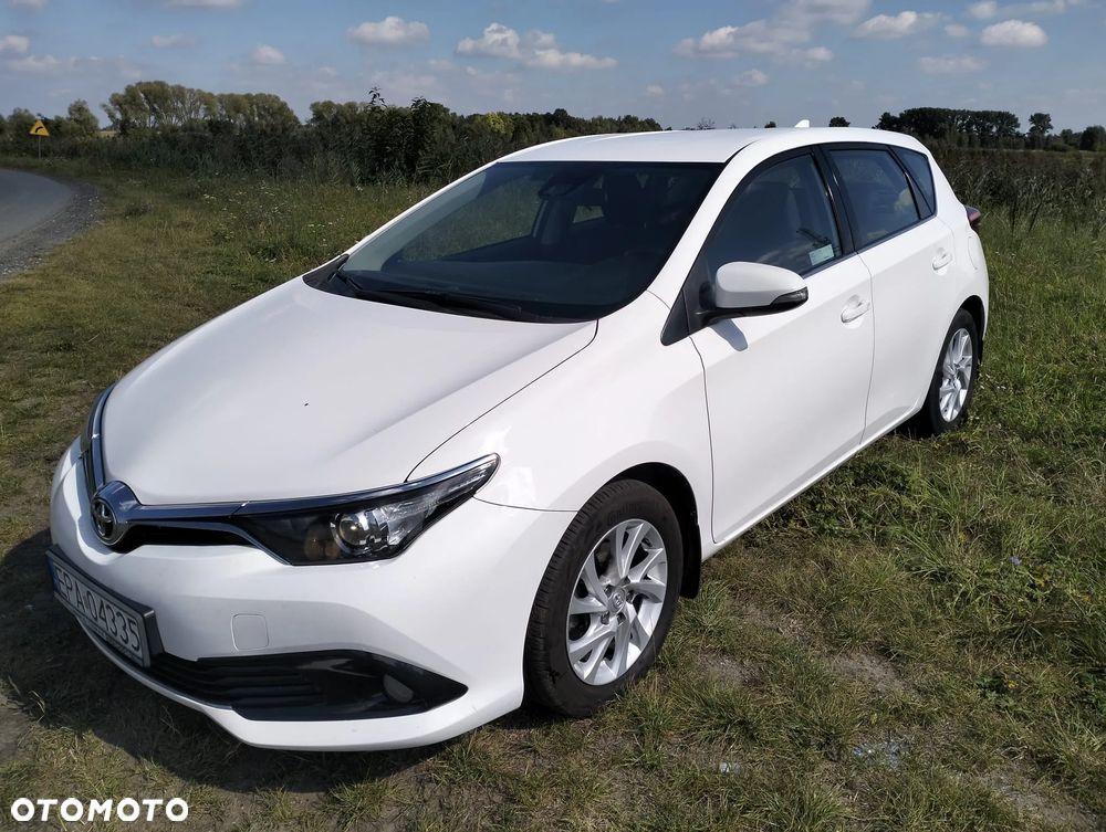 Toyota Auris 1.6 Premium - 5