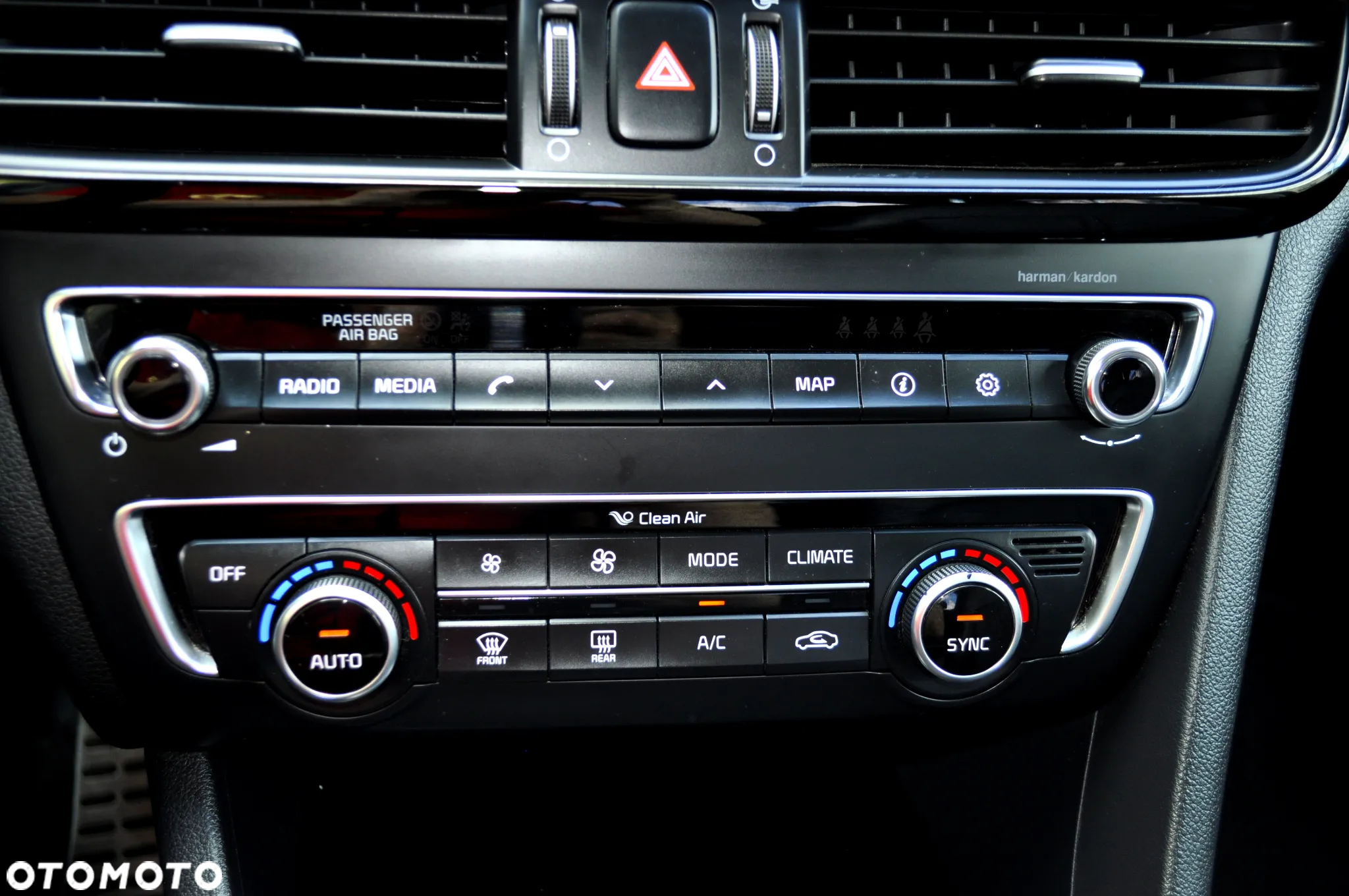 Kia Optima - 36