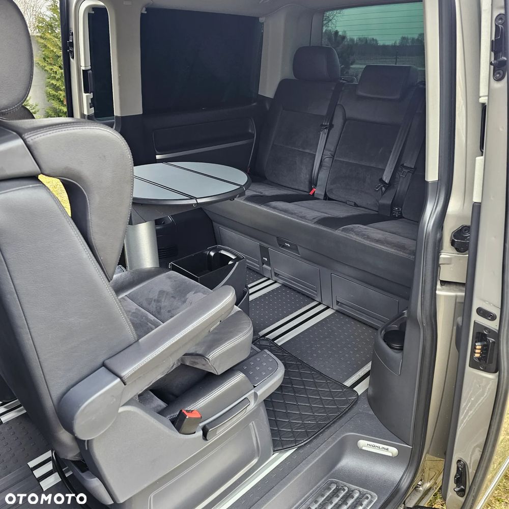 Volkswagen Multivan - 13