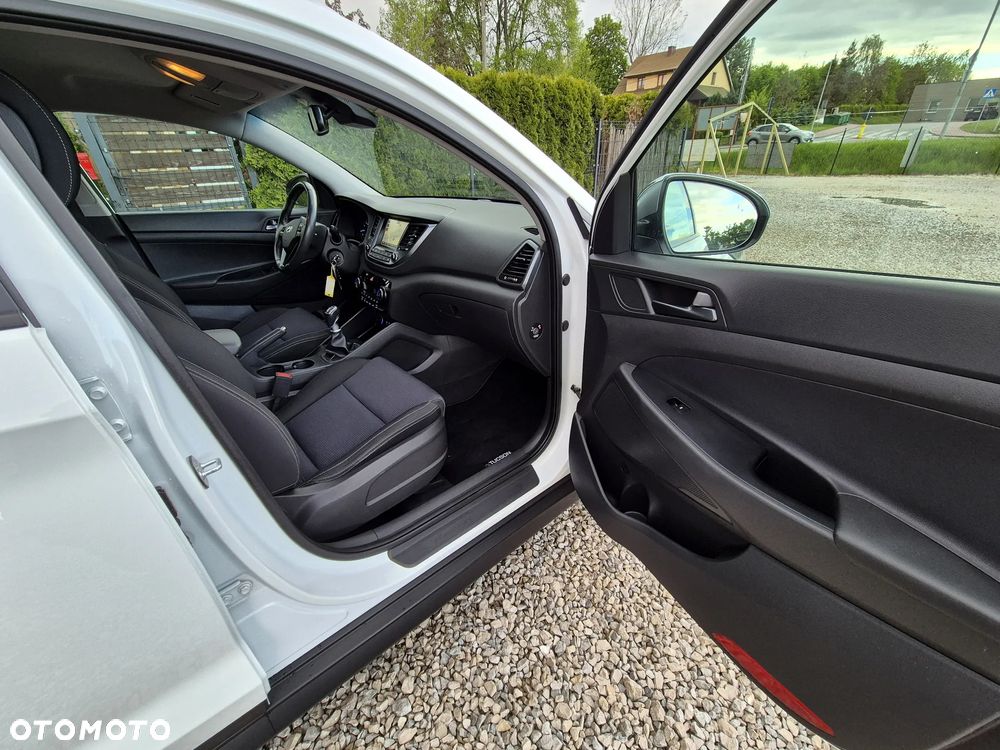 Hyundai Tucson 1.6 GDi Comfort 2WD - 32