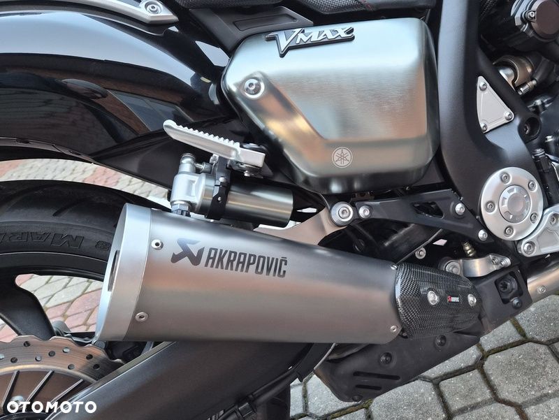 Yamaha V-MAX - 14