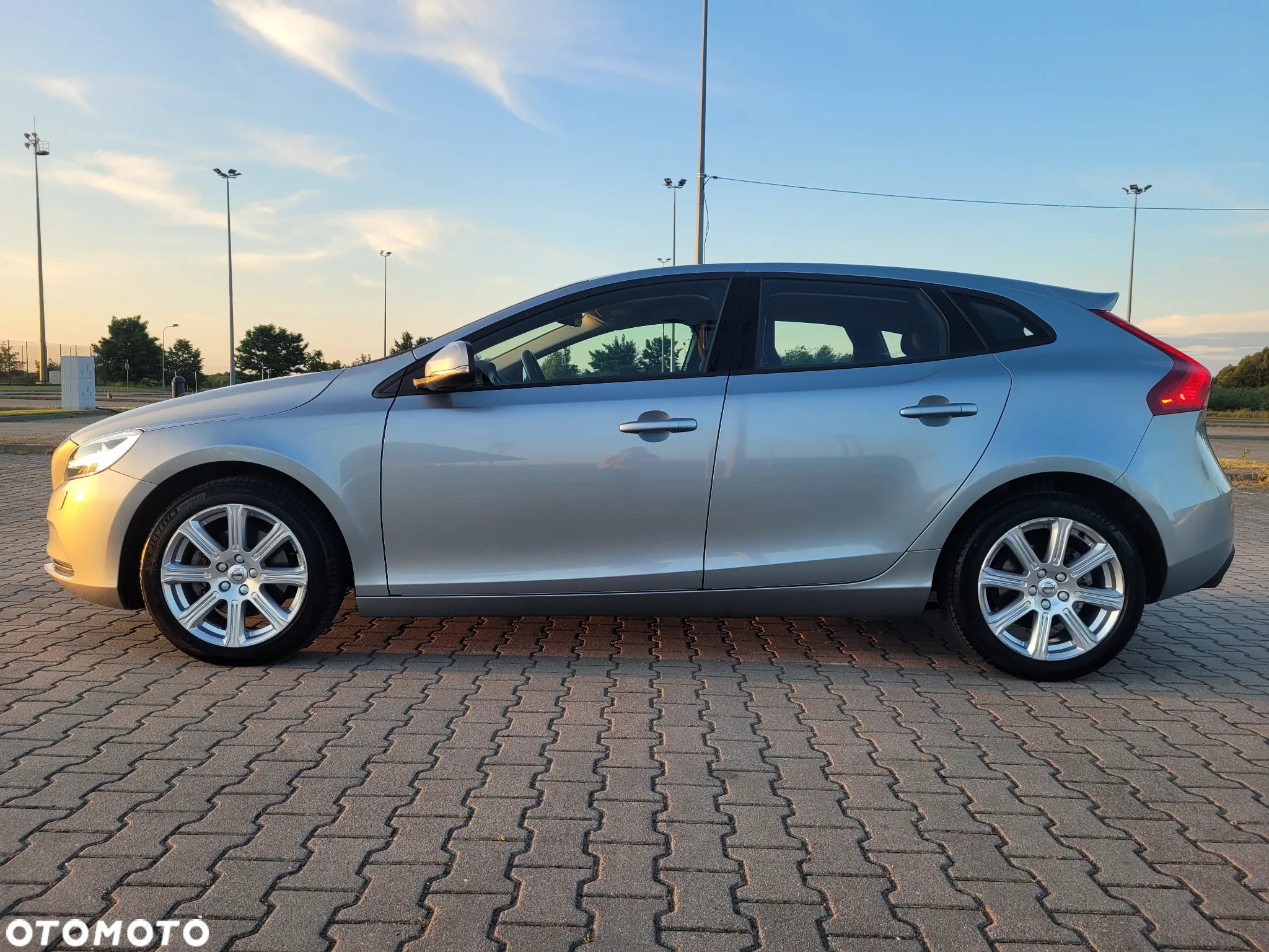 Volvo V40 T3 - 6