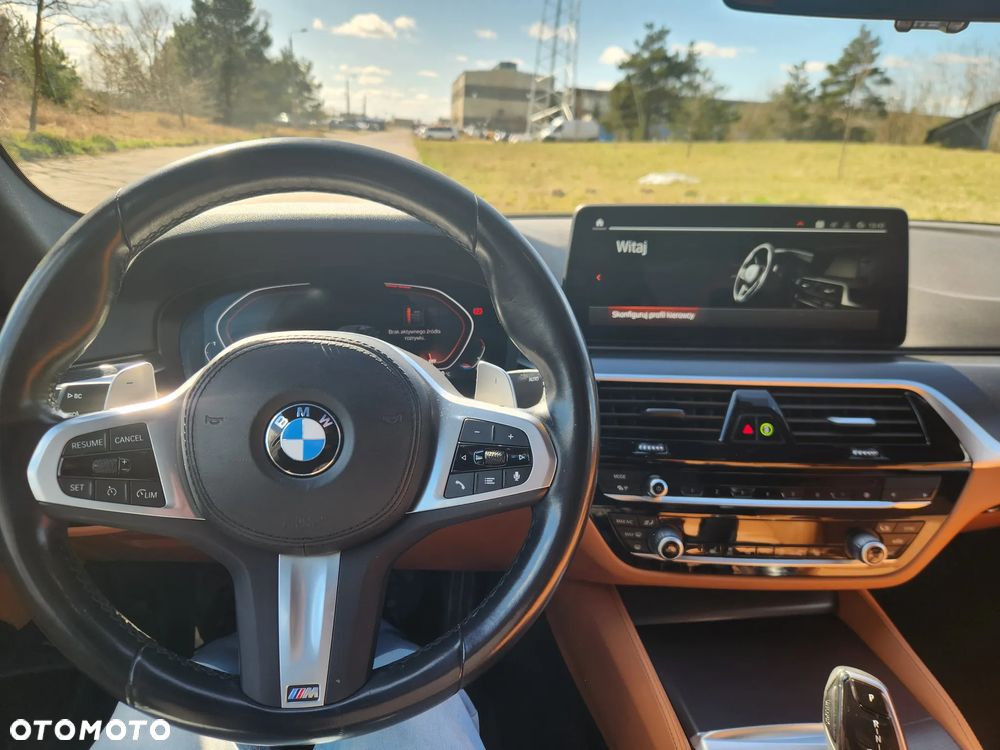 BMW Seria 5 520d MHEV - 9