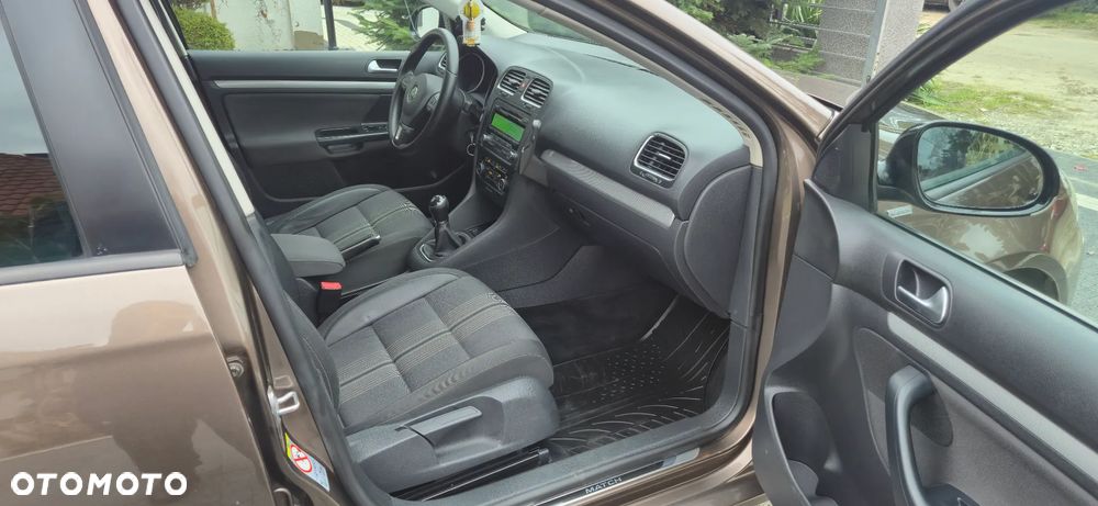 Volkswagen Golf 1.6 TDI DPF MATCH - 13