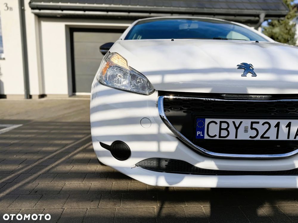 Peugeot 208 - 29