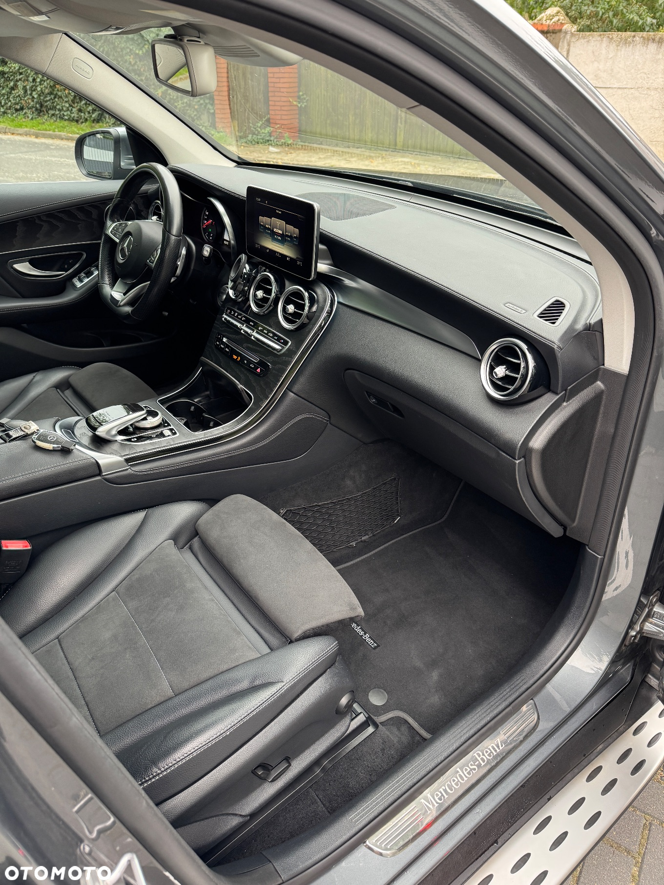Mercedes-Benz GLC 250 d 4Matic 9G-TRONIC AMG Line - 13