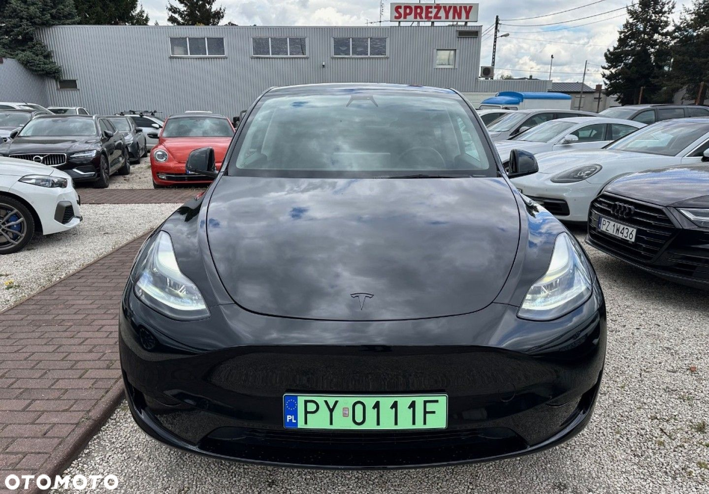 Tesla Y - 2