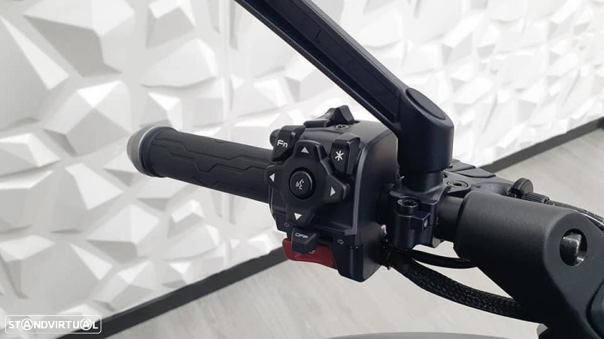 CF Moto 800NK - 15