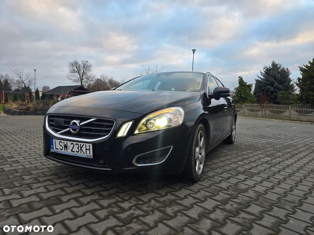 Volvo V60 D3 Geartronic Summum - 18