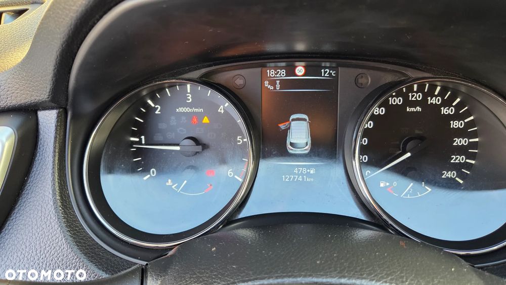 Nissan Qashqai 1.6 DCi Tekna+ - 6