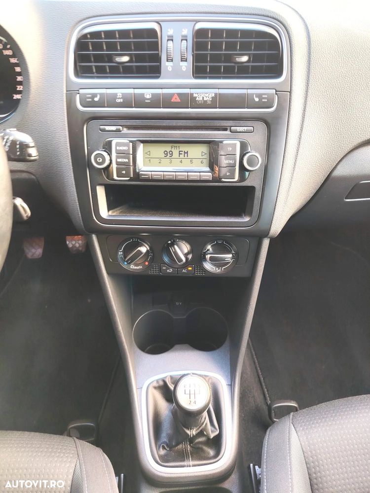 Volkswagen Polo - 9