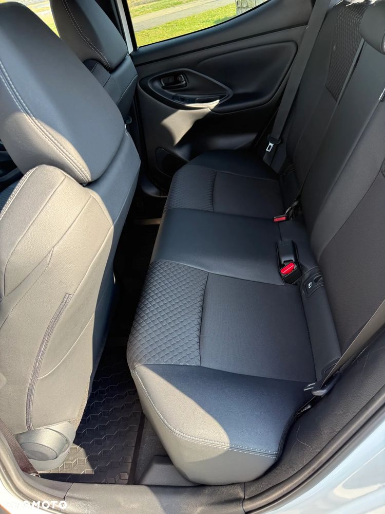 Toyota Yaris 1.5 Style CVT - 11