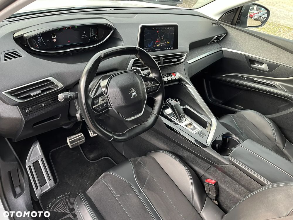 Peugeot 3008 - 16