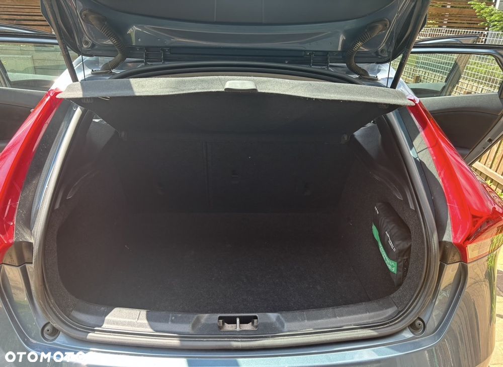 Volvo V40 D2 Base - 9