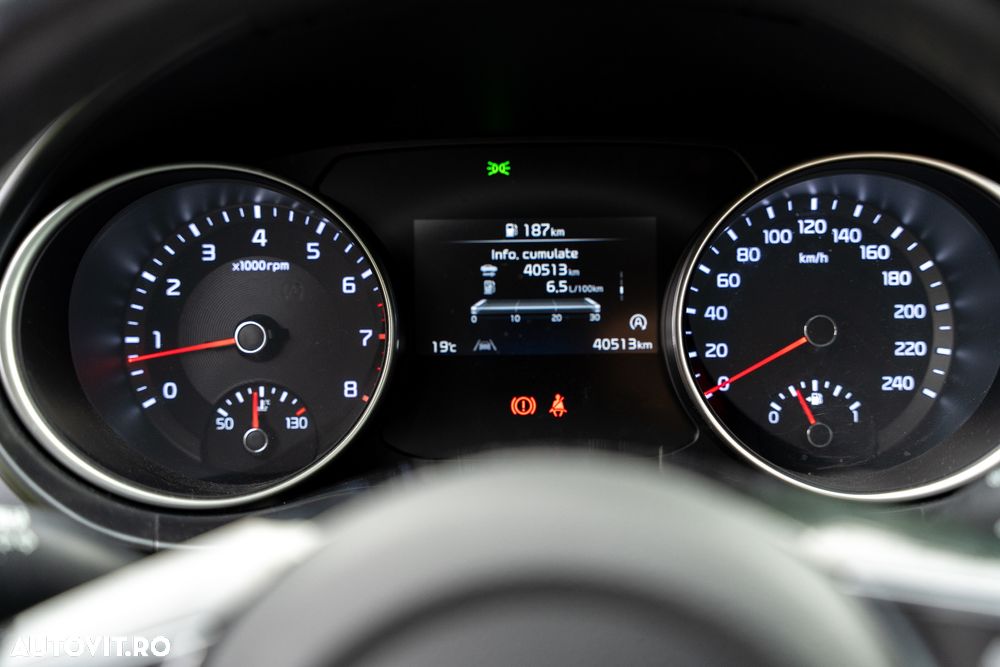 Kia XCeed 1.5 T-GDI 6MT City - 8