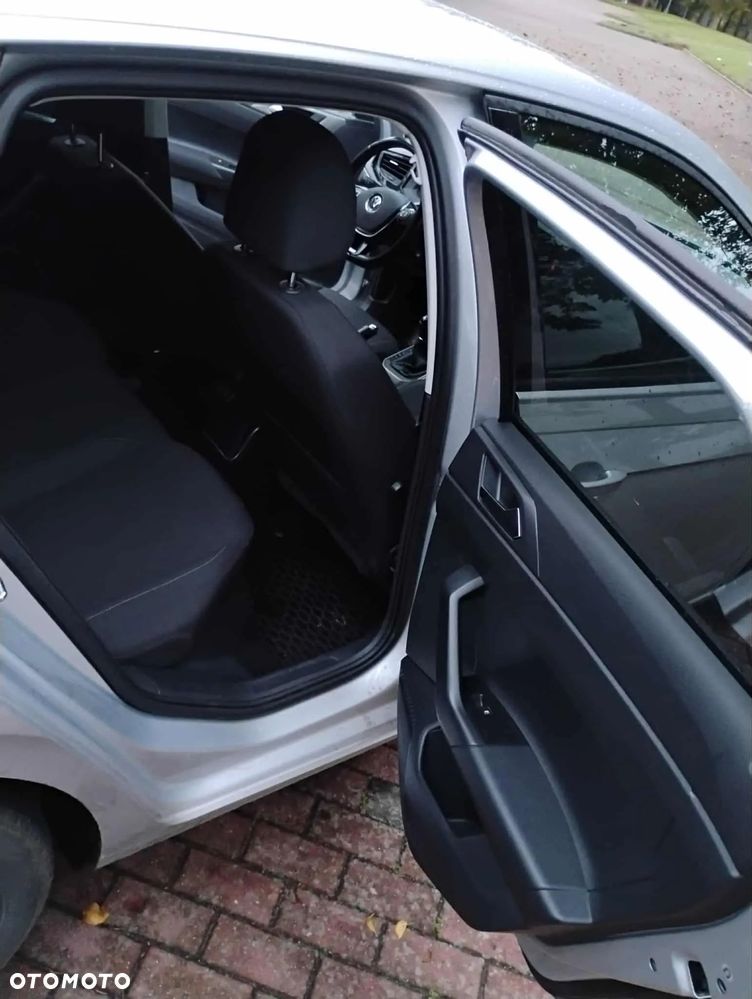 Volkswagen Polo 1.0 TSI - 5