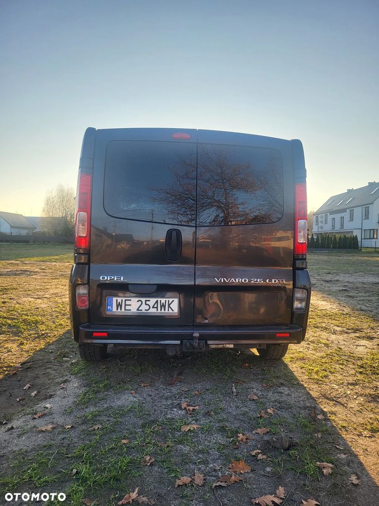 Opel Vivaro - 4