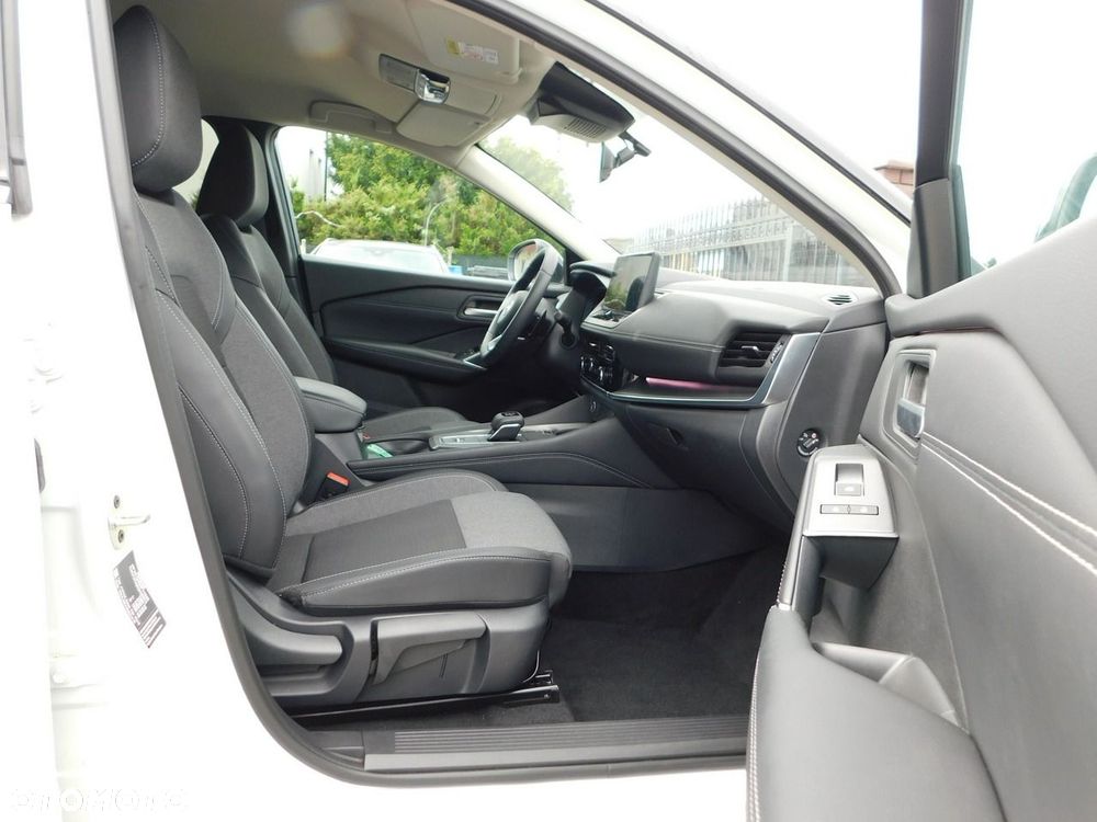 Nissan Qashqai 1.3 DIG-T MHEV N-Connecta Xtronic - 9