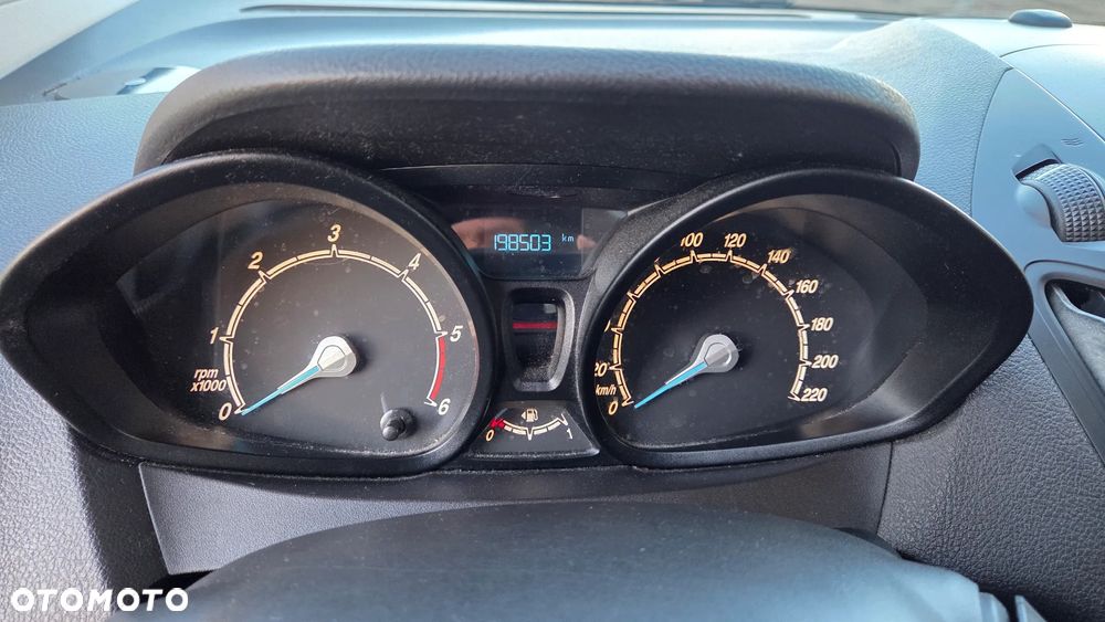 Ford Transit courier - 5