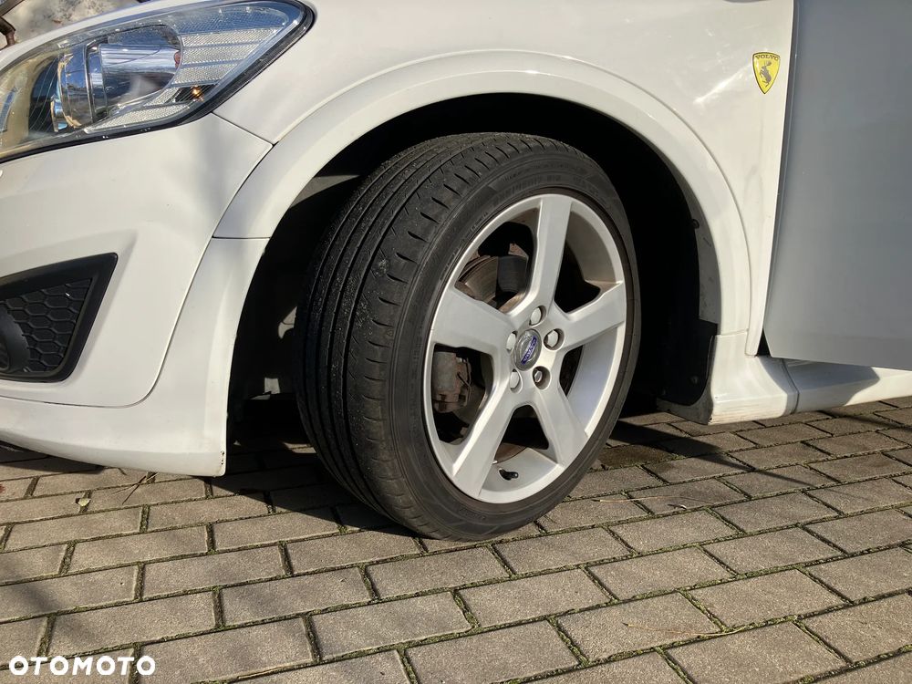 Volvo C30 D2 R-Design - 13