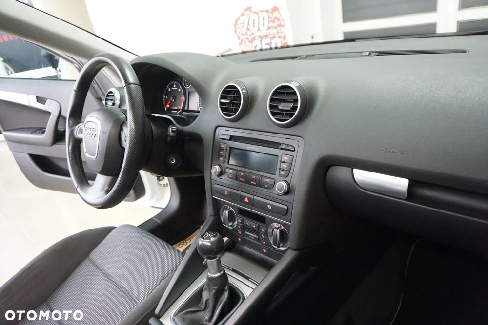 Audi A3 Sportback 1.9 TDI Ambiente - 26