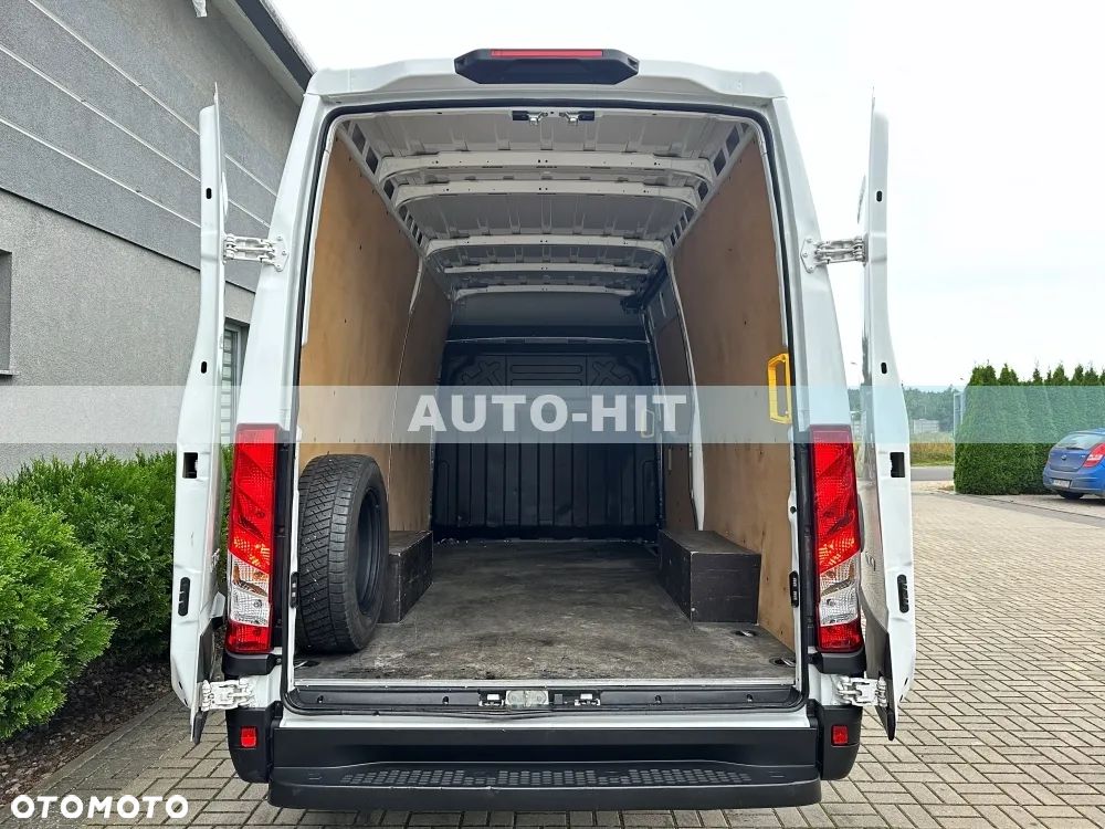Iveco Daily - 10