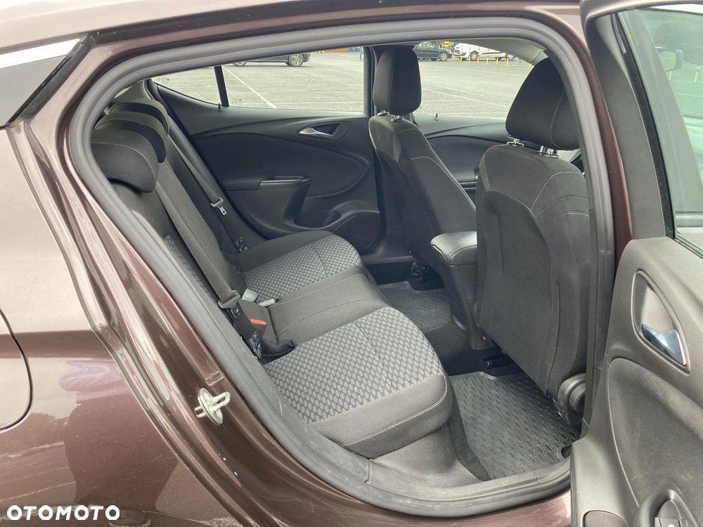 Opel Astra V 1.4 T Enjoy - 13