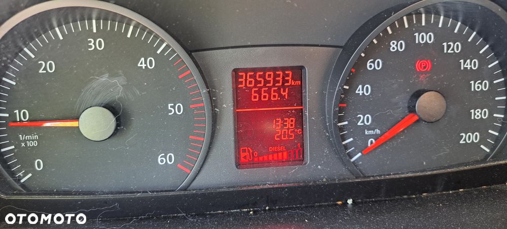 Volkswagen Crafter - 13