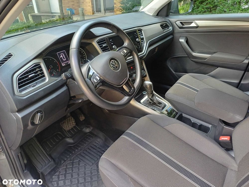 Volkswagen T-Roc - 8
