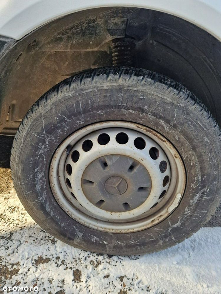 Mercedes-Benz Sprinter - 23