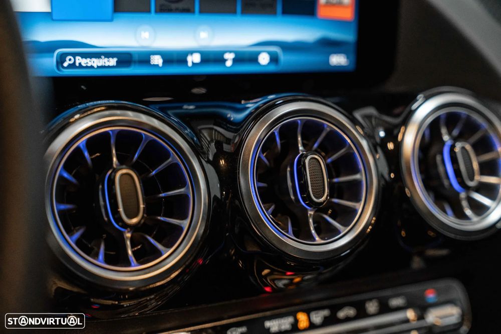 Mercedes-Benz GLA 200 d AMG Line - 19